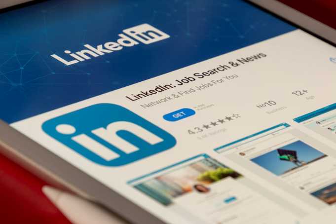 How To Make LinkedIn Your Top Social Media B2B Marketing Platform